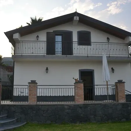 Pace Dell'etna Villa